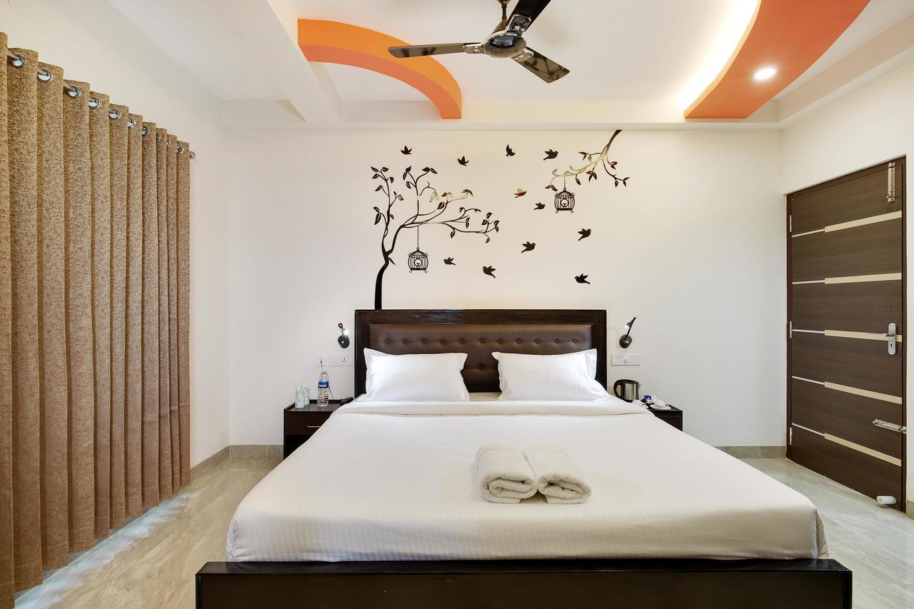 Crystal Lake Suites Coimbatore Exterior foto